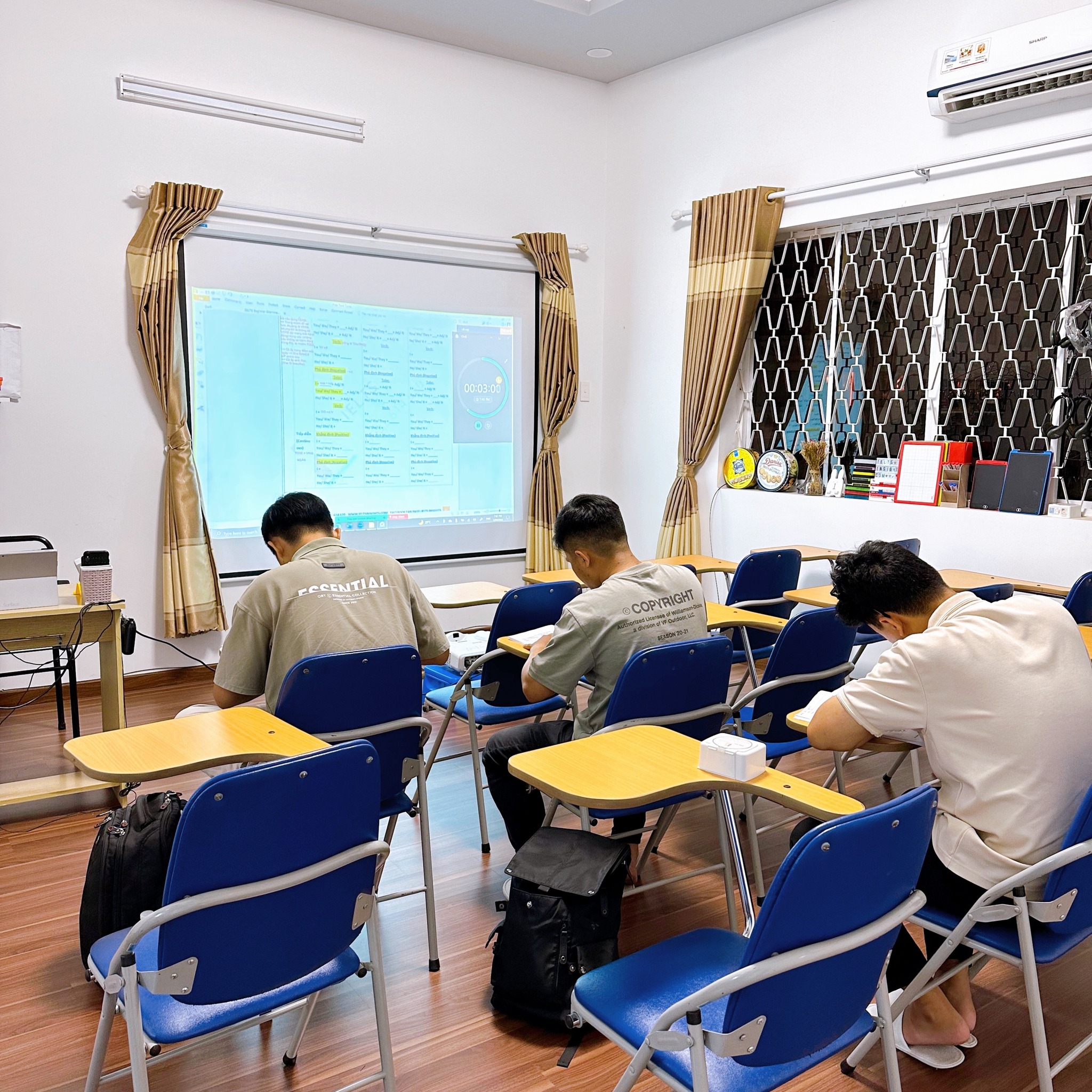 Lộ trình được thiết kế bởi Giảng viên Kinh nghiêm & Chuyên môn cao